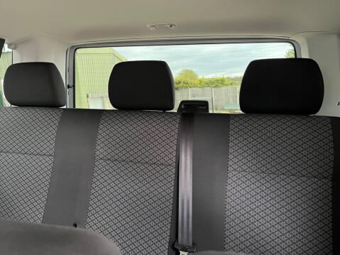 Volkswagen Transporter Shuttle 2.0 TDI S SWB Euro 6 (s/s) 5dr 10