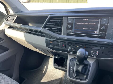 Volkswagen Transporter Shuttle 2.0 TDI S DSG SWB Euro 6 (s/s) 5dr 16