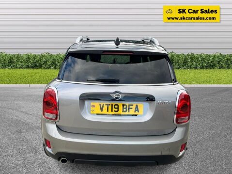 Mini Countryman 1.5 Cooper Exclusive Steptronic Euro 6 (s/s) 5dr 5
