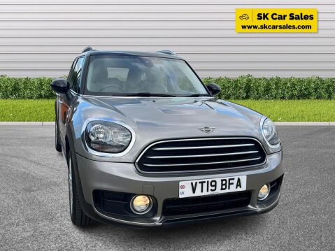 Mini Countryman 1.5 Cooper Exclusive Steptronic Euro 6 (s/s) 5dr 2