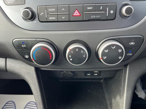 Hyundai i10 1.0 Play Euro 6 5dr 15