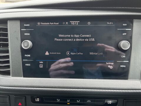 Volkswagen Transporter Shuttle 2.0 TDI SE DSG LWB Euro 6 (s/s) 5dr 16