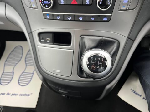 Hyundai I800 2.5 CRDi SE Euro 6 5dr 15