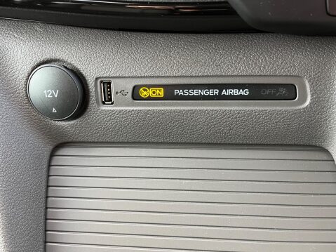 Ford Tourneo Custom 2.0 320 EcoBlue Zetec Minibus Double Cab 5dr Diesel Auto L1 Euro 6 (s/s) (1 15