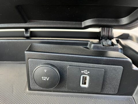 Ford Tourneo Custom 2.0 320 EcoBlue Zetec Minibus Double Cab 5dr Diesel Auto L1 Euro 6 (s/s) (1 16