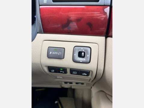 Lexus LS 5.0 600h V8 CVT 4WD Euro 5 (s/s) 4dr 16