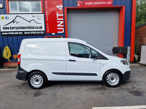 Ford Transit Courier BASE TDCI 5