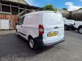 Ford Transit Courier BASE TDCI 8