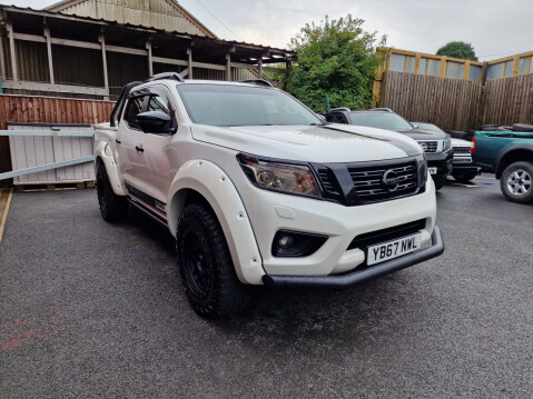 Nissan Navara DCI TREK MINUS 1 4X4 SHR DCB Auto 3