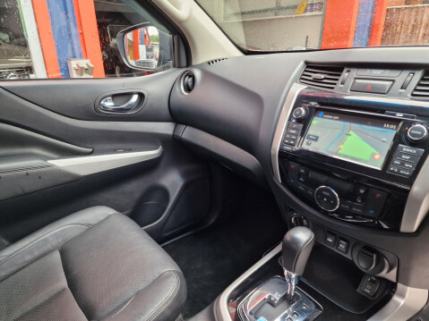 Nissan Navara DCI TREK MINUS 1 4X4 SHR DCB Auto 12