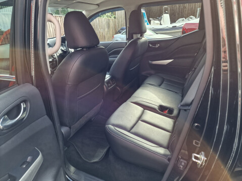 Nissan Navara DCI TEKNA SHR DCB Auto 15
