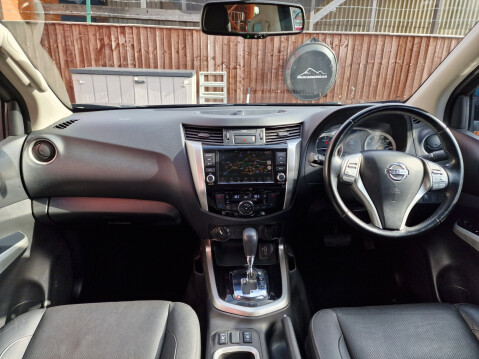 Nissan Navara DCI TEKNA SHR DCB Auto 10