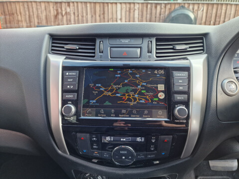 Nissan Navara DCI TEKNA SHR DCB Auto 16