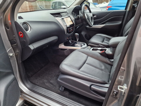 Nissan Navara DCI TEKNA SHR DCB AUTO 14