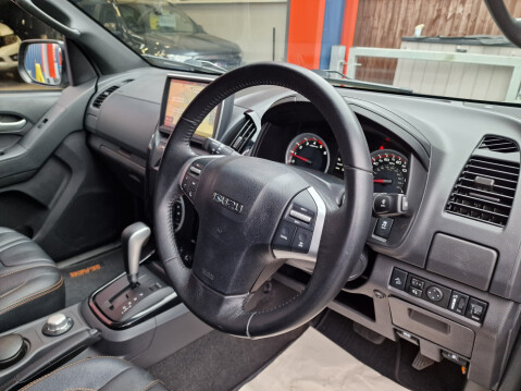Isuzu D-Max BLADE DCB Auto 19