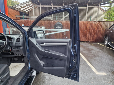 Isuzu D-Max YUKON D/C INTCOOLER TD Auto 17