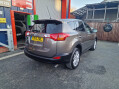 Toyota Rav 4 D-4D ICON Auto 8