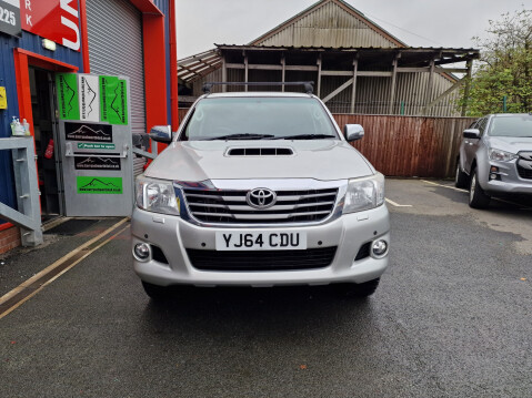 Toyota Hilux ICON 4X4 D-4D DCB 2