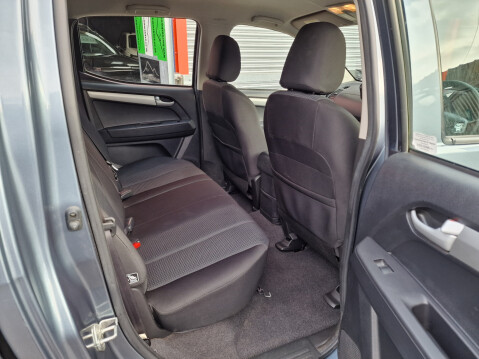 Isuzu D-Max TD YUKON DCB Automatic 14