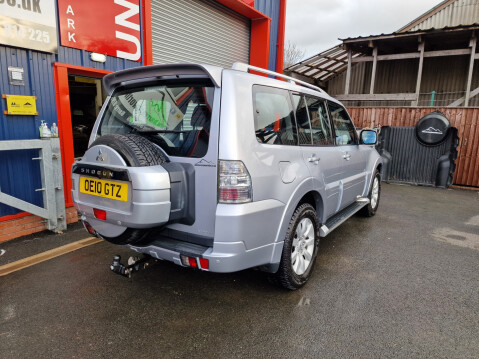 Mitsubishi Shogun DI-D ELEGANCE Auto 8