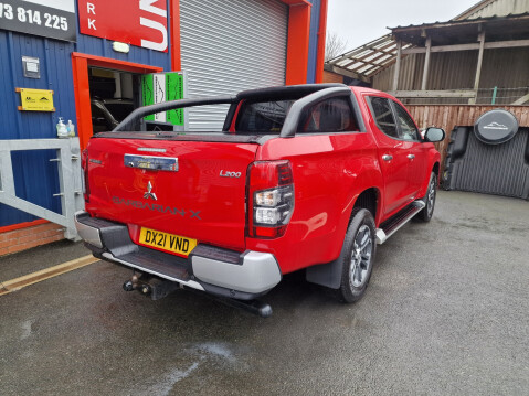 Mitsubishi L200 DI-D BARBARIAN X DCB Auto 8