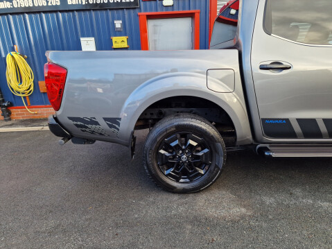 Nissan Navara DCI N-GUARD SHR DCB AUTO 10