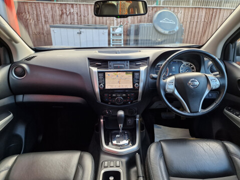 Nissan Navara DCI N-GUARD SHR DCB AUTO 11