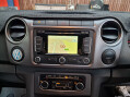 Volkswagen Amarok DC TDI DARK LABEL 4MOTION AUTO 17