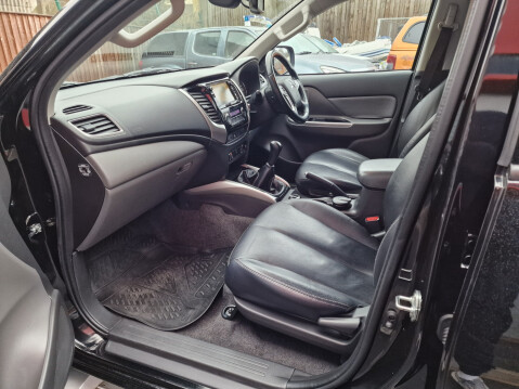 Mitsubishi L200 DI-D 4WD WARRIOR DCB 14