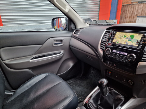 Mitsubishi L200 DI-D 4WD WARRIOR DCB 12