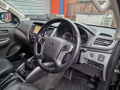 Mitsubishi L200 DI-D 4WD WARRIOR DCB 19