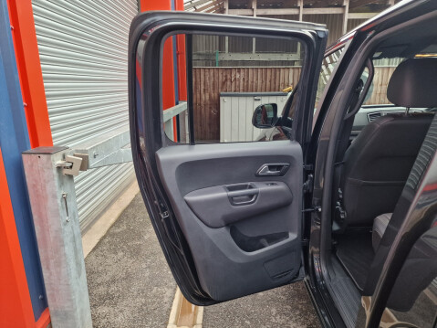 Volkswagen Amarok DCB V6 TDI DARK LABEL 4MOTION 24