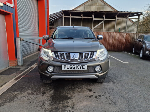 Mitsubishi L200 DI-D 4X4 BARBARIAN DCB 2