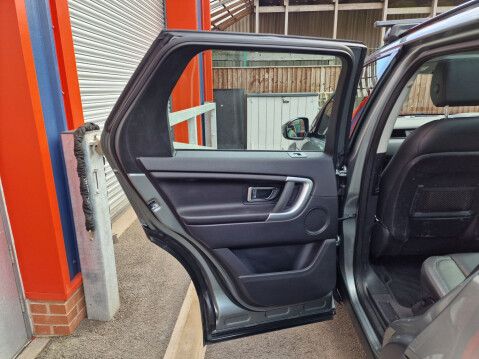Land Rover Discovery Sport SD4 HSE LUXURY 24