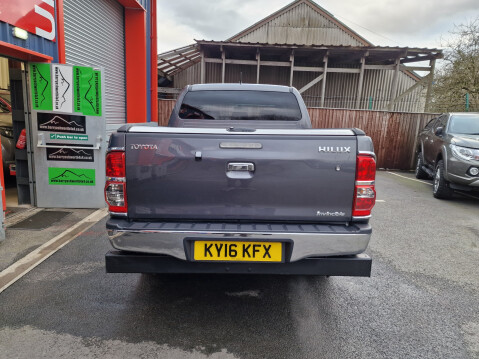 Toyota Hilux INVINCIBLE X 4X4 D-4D DCB AUTO 7