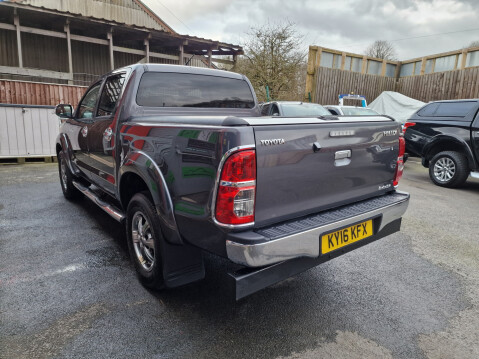 Toyota Hilux INVINCIBLE X 4X4 D-4D DCB AUTO 6