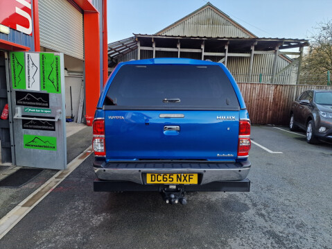 Toyota Hilux INVINCIBLE 4X4 D-4D DCB AUTO 7