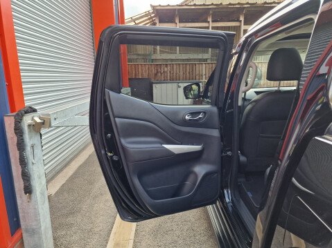Nissan Navara DCI N-GUARD SHR DCB 23