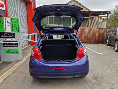 Peugeot 208 ACTIVE 16