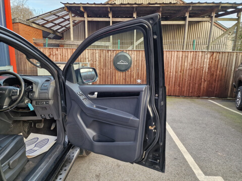 Isuzu D-Max TD BLADE DCB AUTO 16
