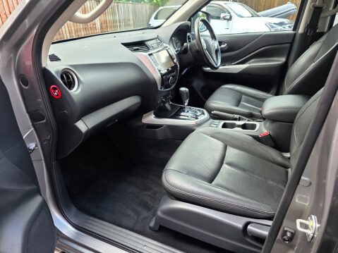 Nissan Navara DCI TEKNA SHR DCB 13