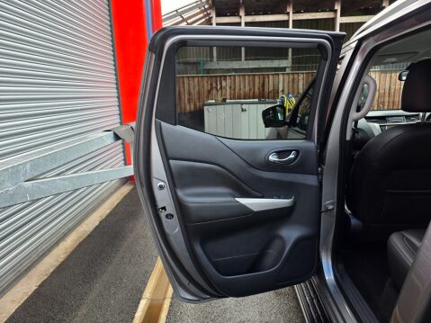 Nissan Navara DCI TEKNA SHR DCB 22