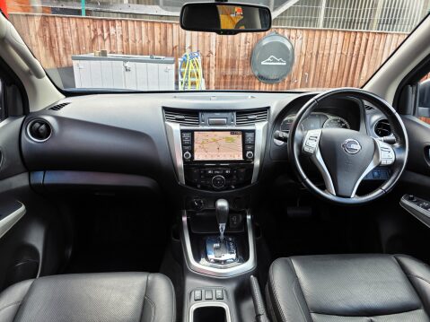 Nissan Navara DCI TEKNA SHR DCB 10