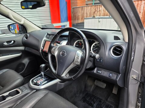 Nissan Navara DCI TEKNA SHR DCB 18