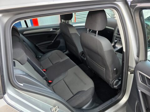 Volkswagen Golf SE TDI BLUEMOTION TECHNOLOGY DSG 17
