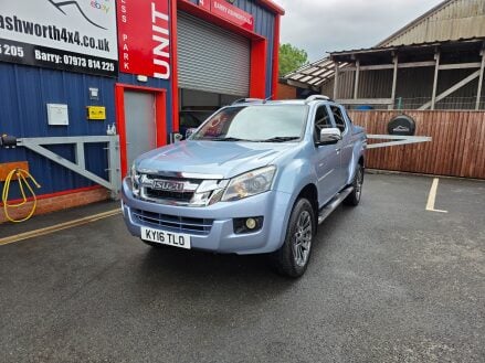 Isuzu D-Max TD CENTURION DCB AUTO