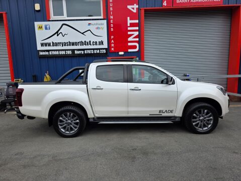 Isuzu D-Max BLADE DCB AUTO 4