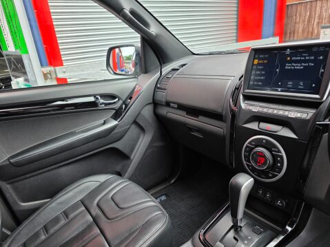 Isuzu D-Max BLADE DCB AUTO 13