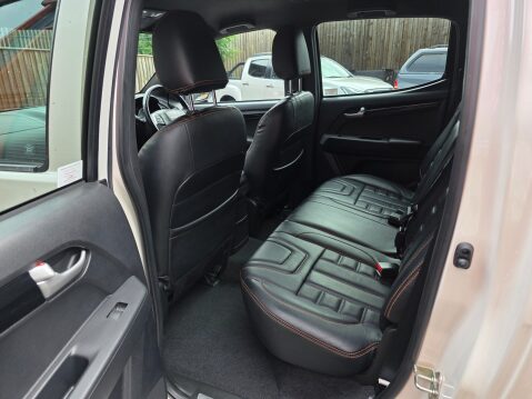 Isuzu D-Max BLADE DCB 15