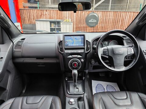 Isuzu D-Max BLADE DCB 10